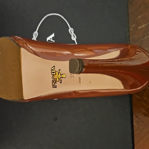 Ladies heels - Picture 4 of 5